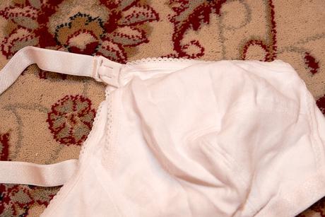 Kojící podprsenka, 80,b