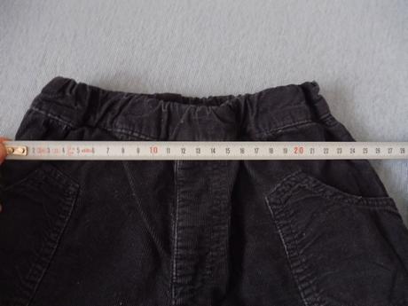 Manšestrové kalhoty, 74