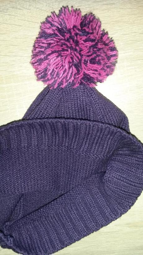 Tmavě fialová čepice s bambulí vel. 98, 98