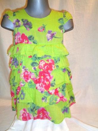 Nádherné svítivě zelené volánové šaty - květy, 98