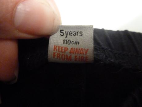 Elastické krátké kraťasy, tu,110