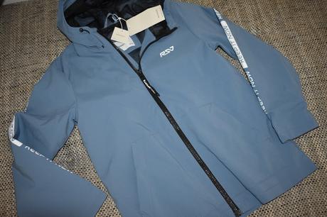 Nová slabší bunda reserved, velikost 134, reserved,134