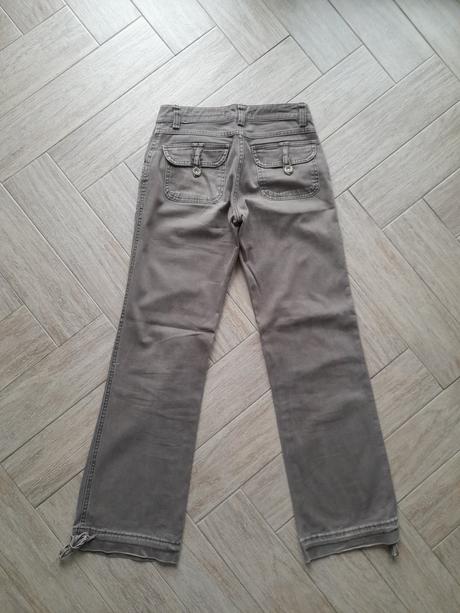 Hnědé riflové kalhoty, 36