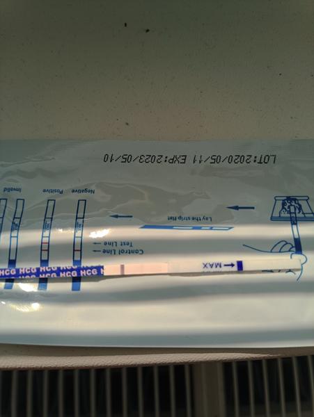 Může těhotenský test ukázat falešně pozitivní výsledek?