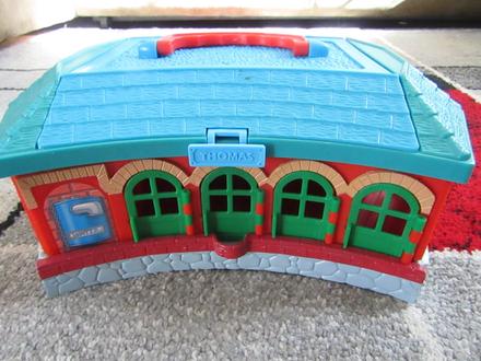 Depo,garáž thomas na mašinky, 