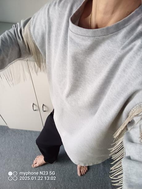 Mikina s řetízky zn."h&m" vel."l" i větší, h&m,l