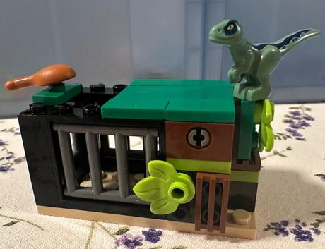 Lego jurassic world 122330 raptor with trap, 