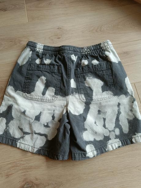 Kraťasy, velikost 28, sinsay,28