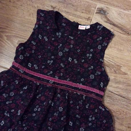 Lehoučké šaty s volánky a zavazováním, 128