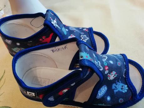 Bačkůrky nošené 7dni ve školce, jako nové 25vel., rak,25