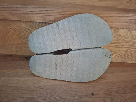 Sandálky č.35, 35
