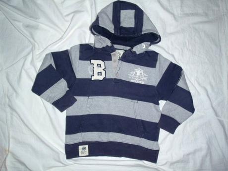 Pěkná silnější pruhovaná mikča od nextíku, next,122