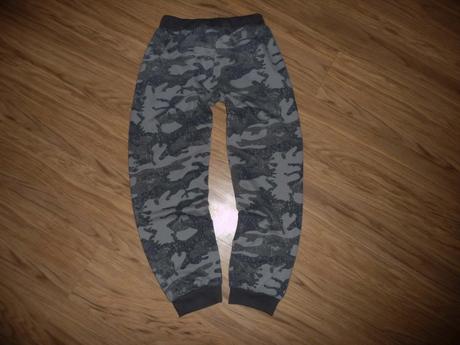 Tepláky kugo na 9-10l- vel.140, kugo,140