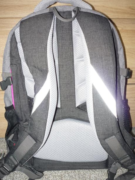 Kvalitní studentský batoh zn. stil, 