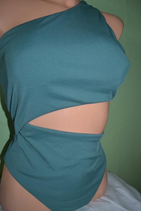 Moderní dámské /dívčí plavky,nové,v.164-m, 164 / 170 / m / s / xs