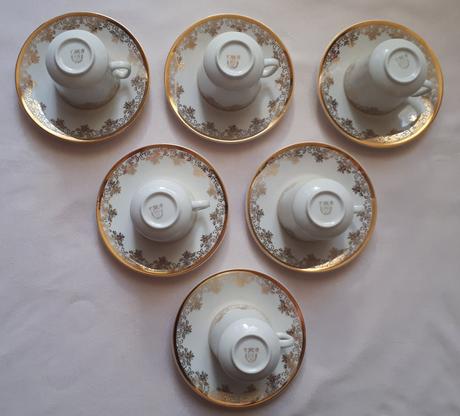 Sada šesti hrnečků s podšálky, 