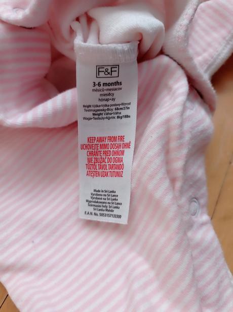 Overal na spaní 62, f&f,62