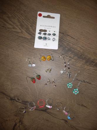 Mix 18 prstýnků a naušniček- cena za vše,