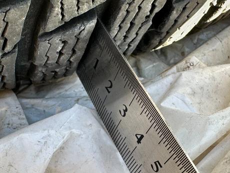 Zimní kola nokian - disky a pneu, 4 ks 185/65 r15, 