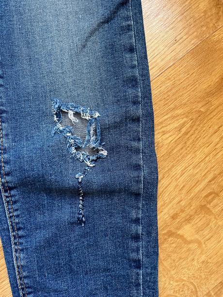 Trhané džíny, rifle, c&a,38