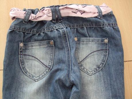 Džínsy se šátkovým páskem, dopodopo,116