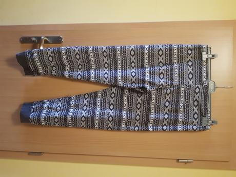 Fleesové kalhoty, značka ani velikost neuvedena., s