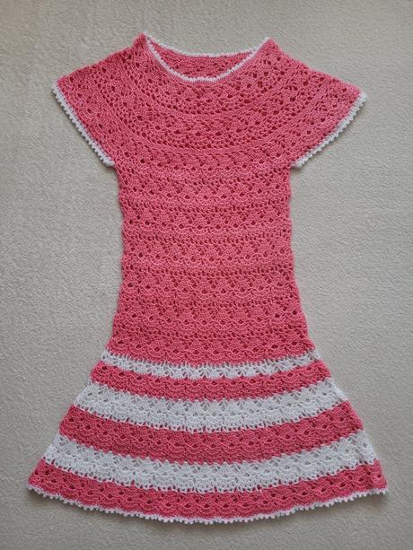 Háčkované šaty, 140