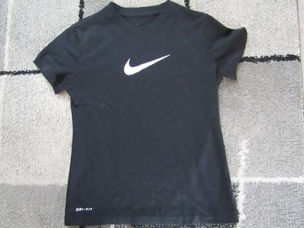 Tričko pro holku - dri-fit- vel.134/140, 134