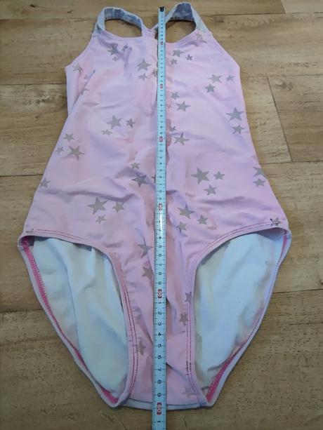 Dívčí plavky, 140