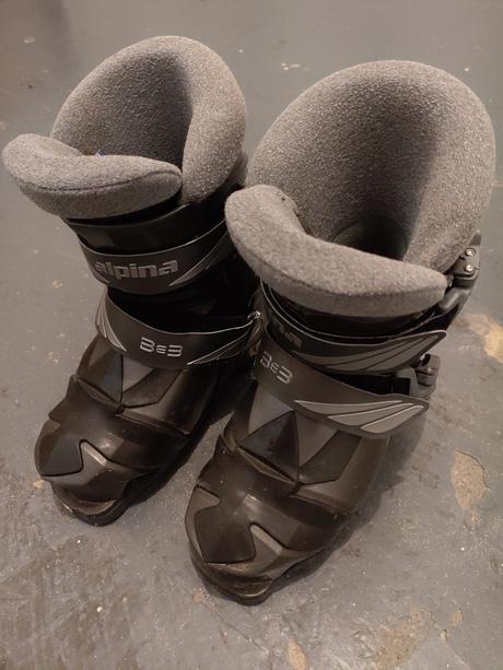 Dětské lyže rossignol 110 cm a lyžáky alpina 33, rossignol,110-119 cm