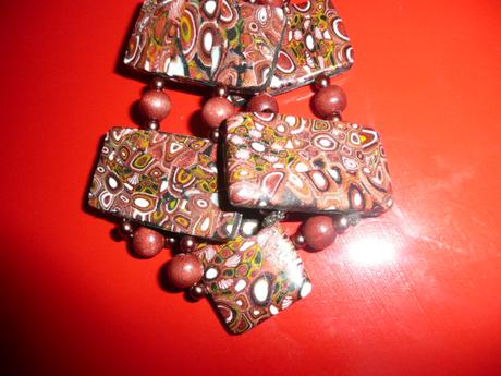 Náramek bižuterie,