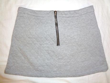 Luxusní šedá teplejší prošívaná sukně, 158