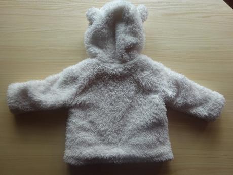 Bílý chlupatý kabátek, vel. 74, f&f,74