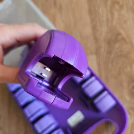 Crelando sada děrovaček s různými motivy,