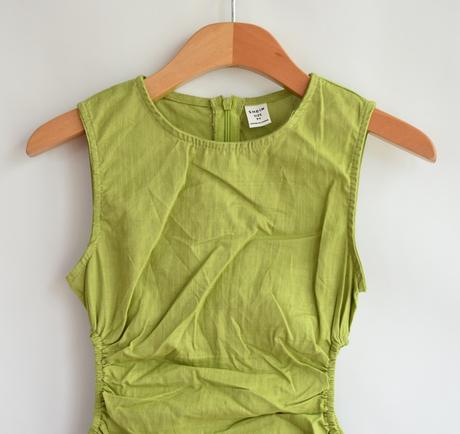 Šaty vel. 9 let, 134