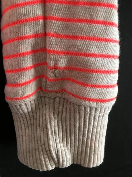 Mikina s botičkama, 122