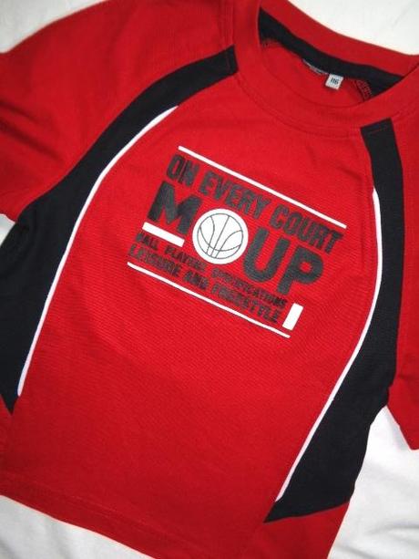 Luxusní červenočené sportovní tričko pro basketbal, 116