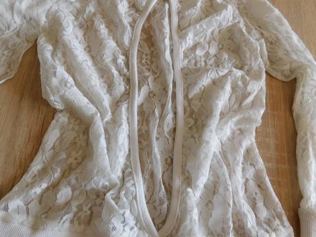 Krajkový dívčí topík, 122