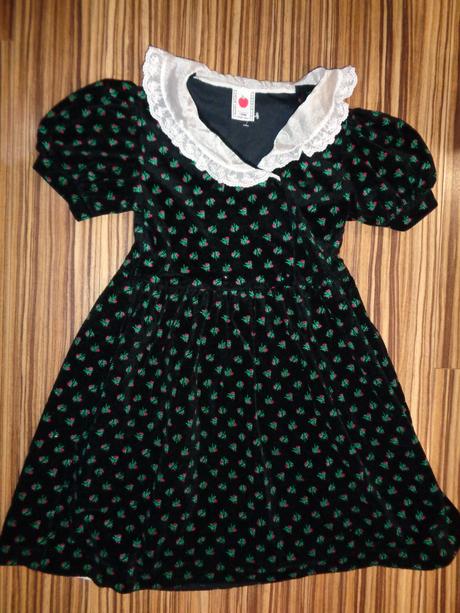 Černé sametová slavnostní šaty s růžičkami, adams,128