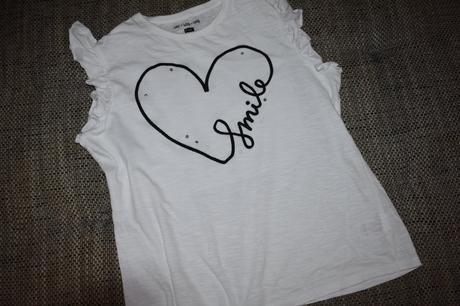 Dívčí bílé triko f&f se srdíčkem, velikost 158, f&f,158