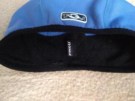 Čepice dět. zn. "polartec"-"pingu", 