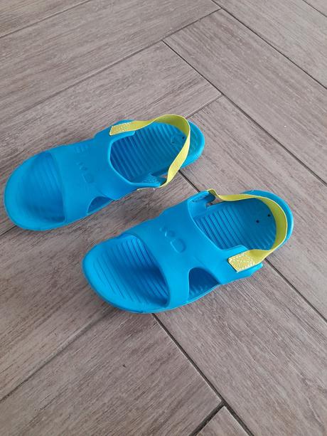 Pantofle s gumou zn. decathlon, vel. 33/34, decathlon,33