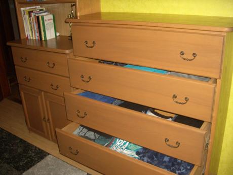 Knihovna + komoda masiv smrk,