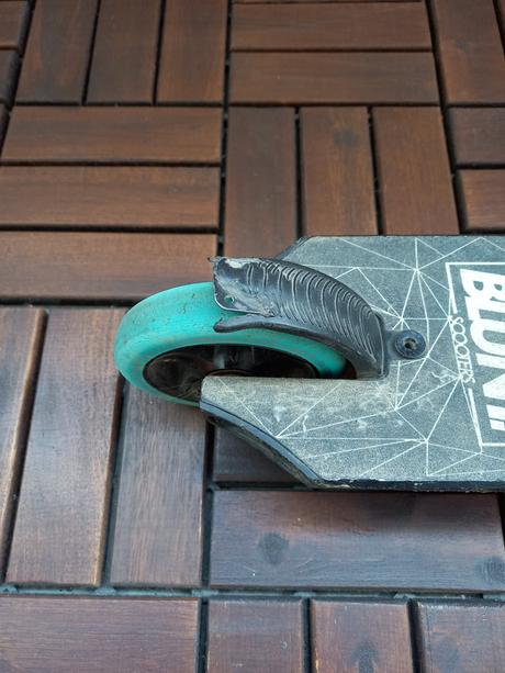 Freestyle koloběžka blunt one s3 teal,