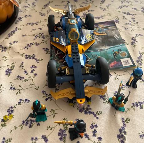 Lego ninjago univerzální nindža auto 71752,