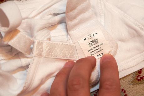 Kojící podprsenka, 80,b