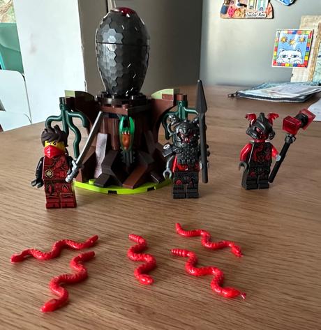 Lego ninjago 70621 the vermillion attack,