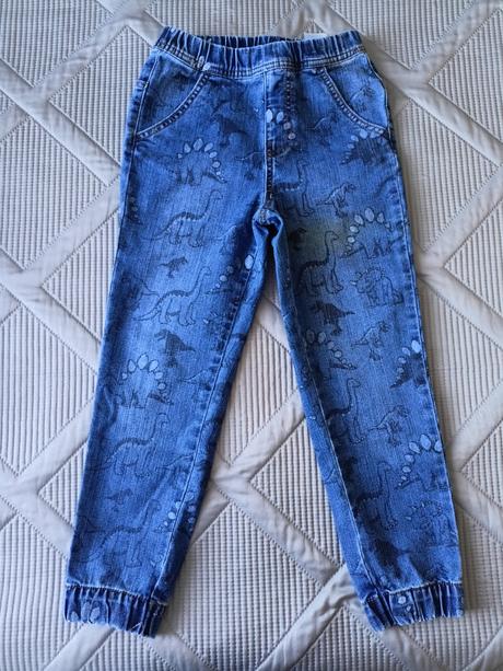 2x nové džíny s tenisky, 128/134, 128 / 134