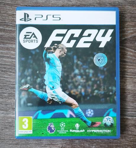 Hry na ps4 a ps5, 