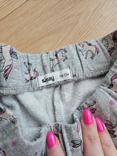 Tepláky, vel. 104, sinsay,104